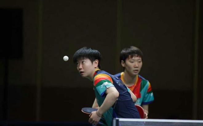 他在训练和 他在训练和