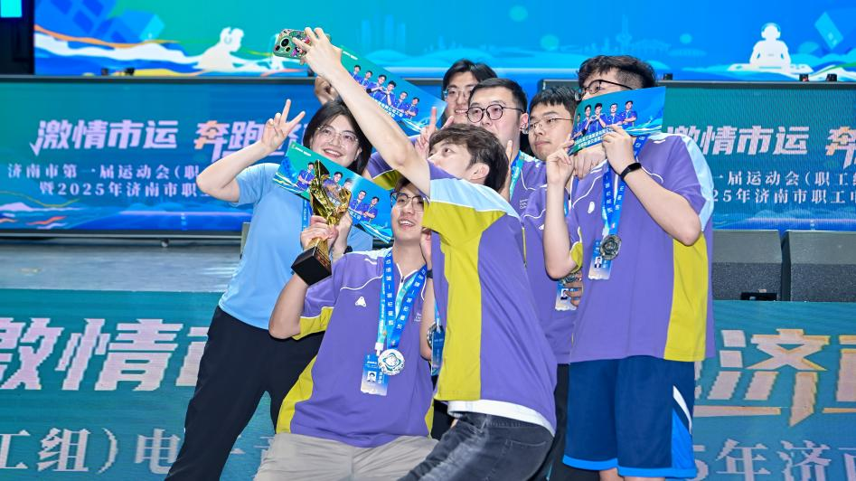 方高层会晤 方高层会晤