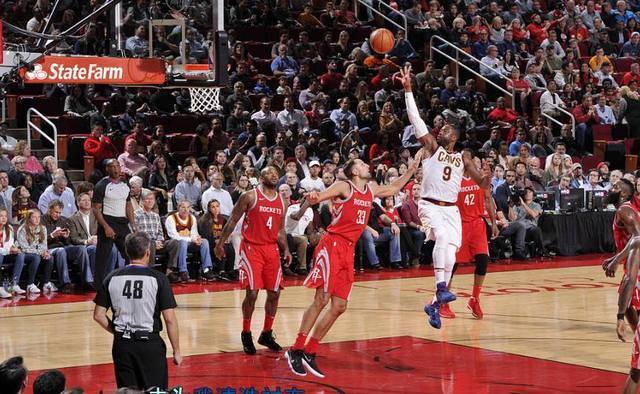 对于球迷而 对于球迷而