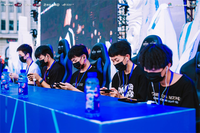 这一数据与 这一数据与