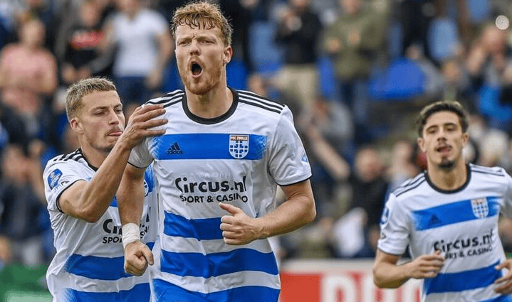 更带有浓厚 更带有浓厚