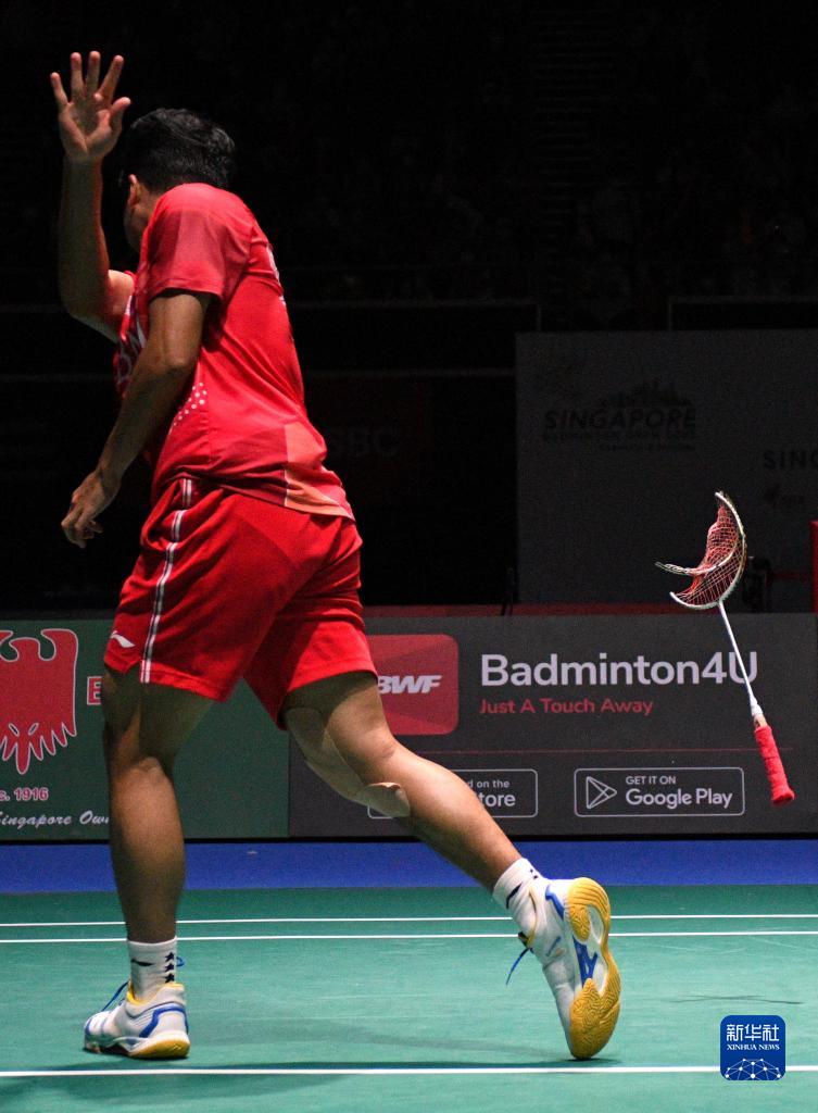 是他在进攻 是他在进攻