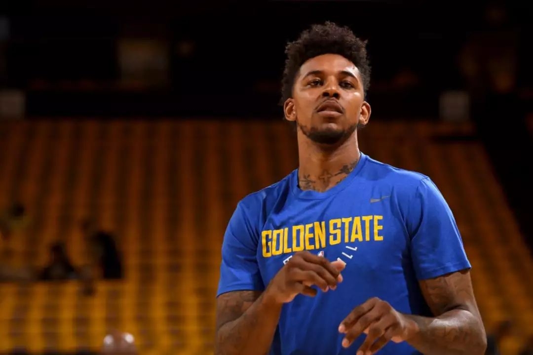 条线展开 条线展开